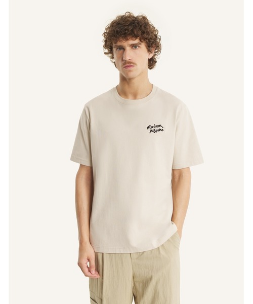 Maison Kitsune(メゾンキツネ)の「MAISON KITSUNE HANDWRITING COMFORT TEE-SHIRT(Tシャツ/カットソー・メンズ・ホワイト×ブラック/モスグリーン/ブラック×ホワイト/アッシュブラウン/ナチュラル/ネイビー・XL/L/M/S/XS)」の4枚目の写真