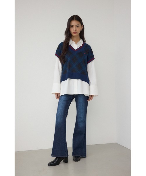 AZUL by moussy(アズールバイマウジー)の「【身長/骨格別着用画像あり】超絶美脚!POLO BCS×AZUL フレアデニム ストレッチ 履き心地抜群 コラボ デニム ポロ 細見え 着やせ 体系カバー(デニムパンツ・レディース・ブルー・MEDIUM/SMALL)」の17枚目の写真