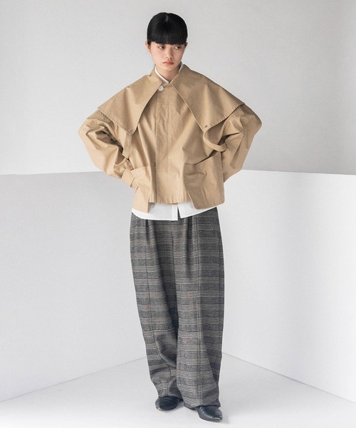 mintdesigns（ミントデザインズ）の「DUMBO COLLAR COAT（その他アウター・レディース・ベージュ/ブラック・ONESIZE）」の3枚目の写真