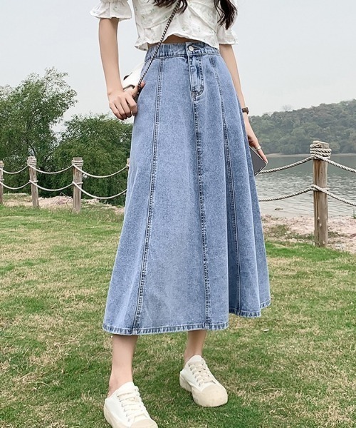 cammie（キャミー）の「デニムフレアスカート（デニムスカート・レディース・ブルー/ライトブルー・MEDIUM/LARGE）」の3枚目の写真