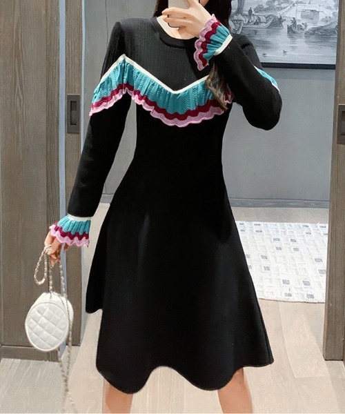 shoppinggo(ショッピングゴー)の「ワンピース レディース ニットワンピ ラウンドネック ひざ丈 Aライン バイカラー(ワンピース・レディース・ブラック・FREE)」の10枚目の写真