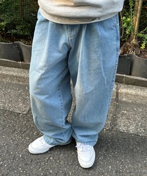 Two-Tuck Wide Denim