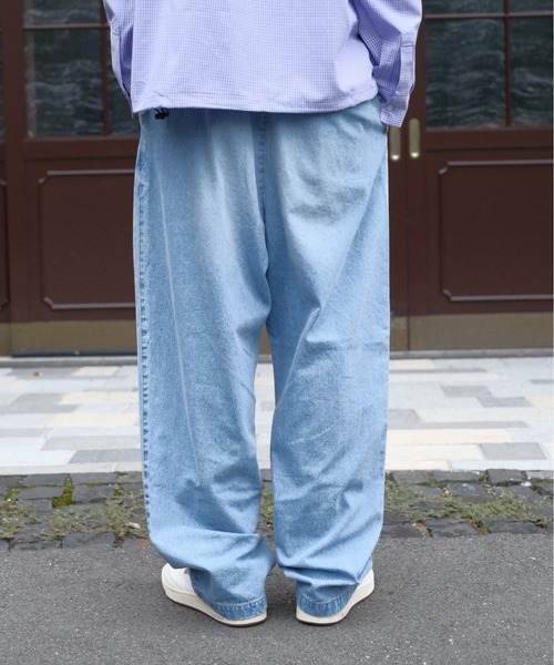 BROKEN BASE(ブロークンベース)の「Two-Tuck Wide Denim(デニムパンツ・メンズ・ブラック/ライトブルー・LARGE/MEDIUM)」の19枚目の写真