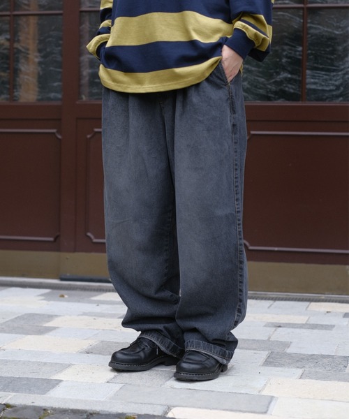 BROKEN BASE(ブロークンベース)の「Two-Tuck Wide Denim(デニムパンツ・メンズ・ブラック/ライトブルー・LARGE/MEDIUM)」の17枚目の写真