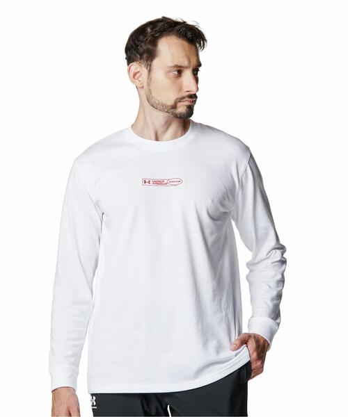 UNDER ARMOUR(アンダーアーマー)の「UAヘビーウエイト ロゴ グラフィック ロングスリーブ Tシャツ(ライフスタイル/メンズ)(Tシャツ/カットソー・メンズ・ホワイト・L/M/S/XL/2XL/3XL)」の2枚目の写真