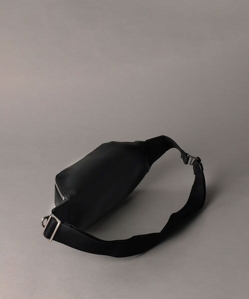 Calvin Klein（カルバン・クライン）の「レイズ ウエストバッグ（ボディバッグ/ウエストポーチ・メンズ・ブラック・FREE）」の2枚目の写真