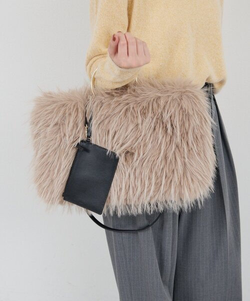 GALLARDAGALANTE(ガリャルダガランテ)の「【2.718】シャギーリングハンドルバッグ(ショルダーバッグ・レディース・ライトグレー/ベージュ・FREE)」の15枚目の写真