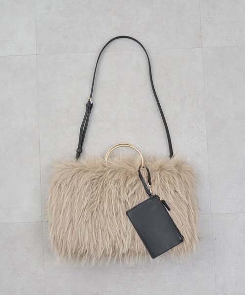 GALLARDAGALANTE(ガリャルダガランテ)の「【2.718】シャギーリングハンドルバッグ(ショルダーバッグ・レディース・ライトグレー/ベージュ・FREE)」の19枚目の写真