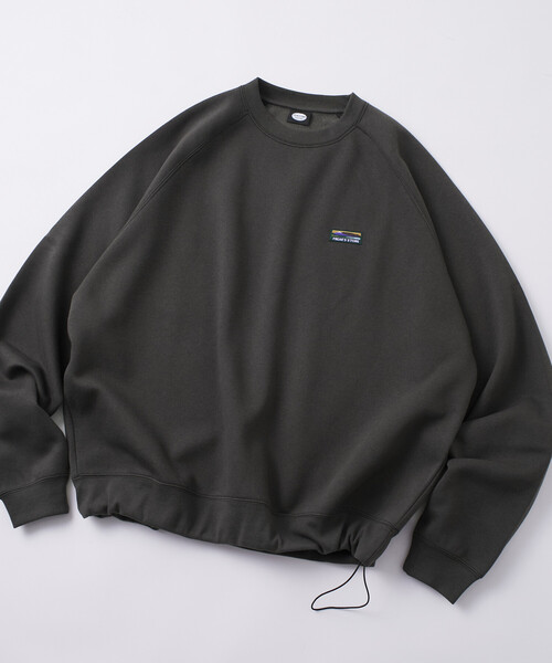 FREAK'S STORE（フリークスストア）の「限定展開 ビッグシルエット ワンポイントロゴ ラグランスリーブ スピンドル スウェット（スウェット・メンズ・ブラック/ネイビー/チャコールグレー/アッシュグレー/グレイッシュベージュ・SMALL/MEDIUM/LARGE）」の20枚目の写真