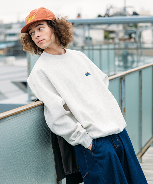 セール】限定展開 ビッグシルエット ワンポイントロゴ ラグラン