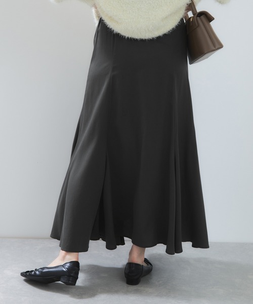 VIS（ビス）の「フィブリルサテン＆レースアソートマーメイドスカート（スカート・レディース・チャコールグレー/ブラウン系その他2/キナリ・FREE）」の17枚目の写真