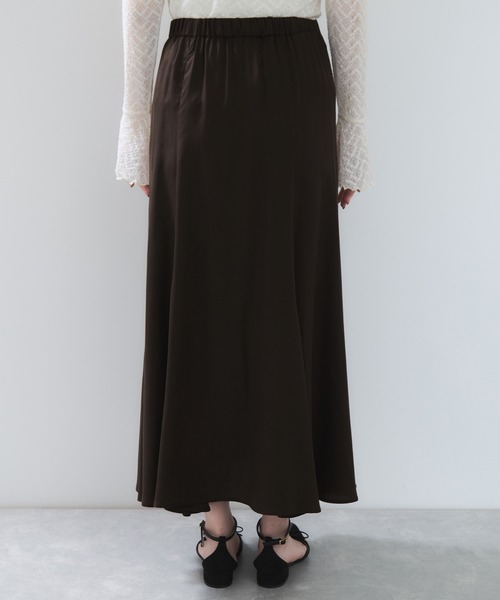 VIS（ビス）の「フィブリルサテン＆レースアソートマーメイドスカート（スカート・レディース・チャコールグレー/ブラウン系その他2/キナリ・FREE）」の14枚目の写真