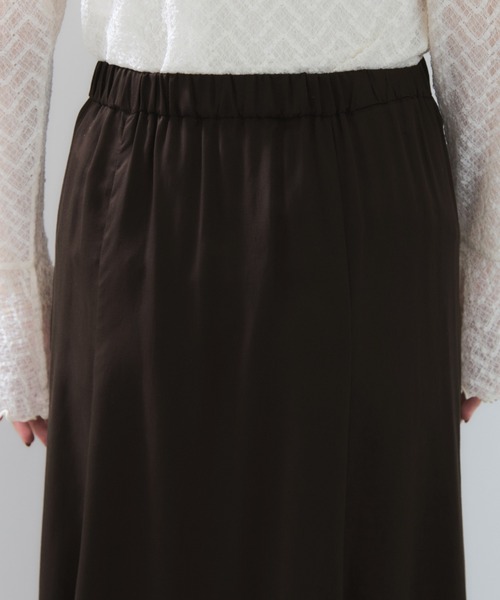 VIS（ビス）の「フィブリルサテン＆レースアソートマーメイドスカート（スカート・レディース・チャコールグレー/ブラウン系その他2/キナリ・FREE）」の12枚目の写真