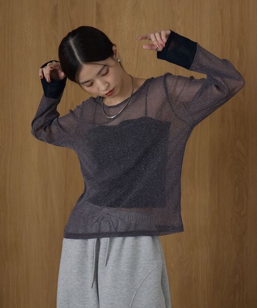 kivi(キヴィ)の「ラメシアートップス(Tシャツ/カットソー・レディース・ダークブルー/ダークグレー/ブラック/ホワイト・FREE)」の3枚目の写真