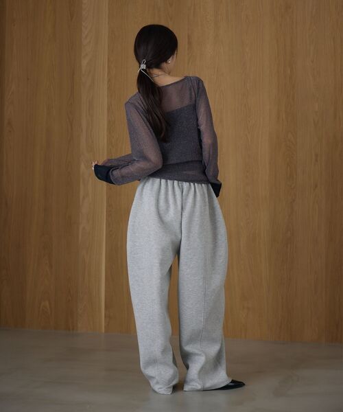 kivi(キヴィ)の「ラメシアートップス(Tシャツ/カットソー・レディース・ダークブルー/ダークグレー/ブラック/ホワイト・FREE)」の6枚目の写真