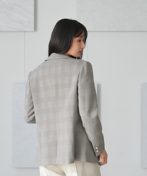 TRUDEA（トルディア）の「ダブルブレストジャケット(無地・チェック柄)（テーラードジャケット・レディース・ネイビー/ブラウン/ホワイト×ブラック/チャコールグレー・SMALL/MEDIUM/LARGE）」の7枚目の写真