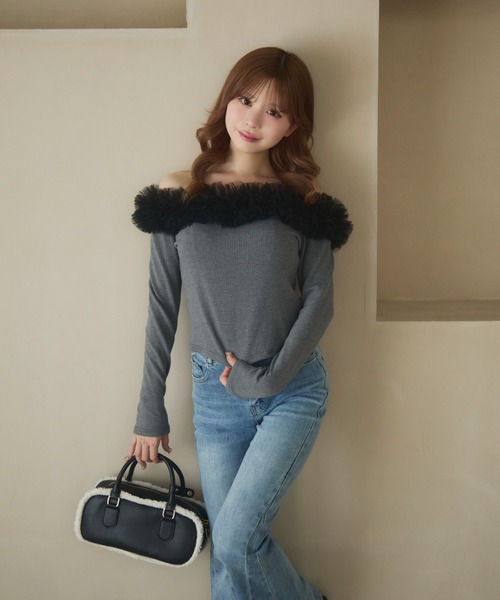 TITTY&CO.(ティティーアンドコー)の「チュールオフショルトップス(Tシャツ/カットソー・レディース・ブラック/グレー・FREE)」の10枚目の写真