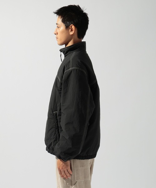niko and（ニコアンド）の「リバーシブルスタンドブルゾン