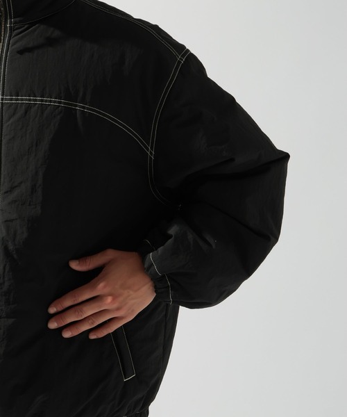 niko and（ニコアンド）の「リバーシブルスタンドブルゾン