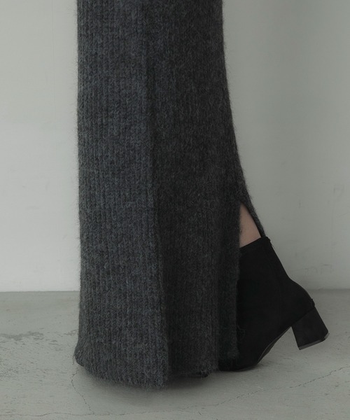 Elishe（エリシェ）の「ヘアリーニットロングスカート（スカート・レディース・チャコールグレー/ホワイト/オレンジ・FREE）」の20枚目の写真