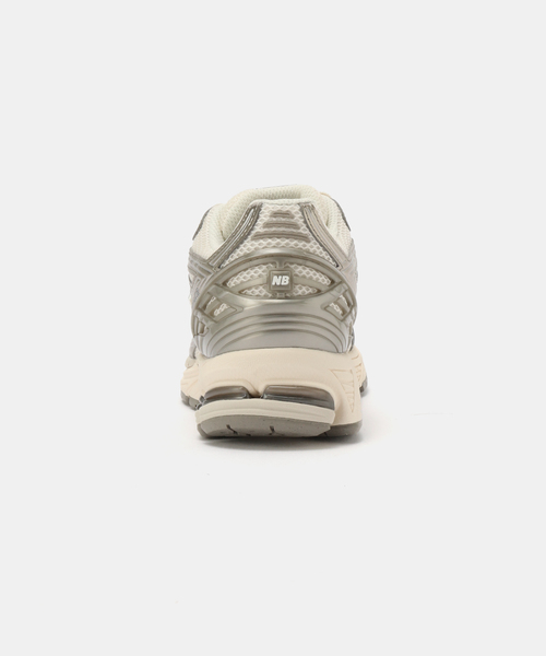 NEW BALANCE（ニューバランス）の「New Balance / ニューバランス U1906R（スニーカー・レディース・ベージュ・23cm/23.5cm/24cm/24.5cm/25cm）」の4枚目の写真