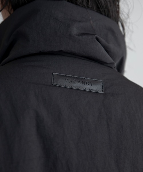 VACANCY（ヴァカンシー）の「ダブルリボンショート丈ダウン（ダウンジャケット/コート・レディース・ブラック/アイボリー・FREE）」の6枚目の写真