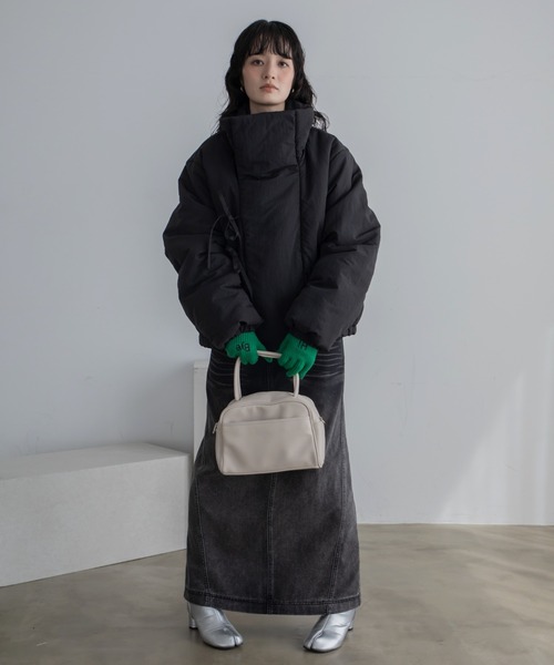 VACANCY（ヴァカンシー）の「ダブルリボンショート丈ダウン（ダウンジャケット/コート・レディース・ブラック/アイボリー・FREE）」の3枚目の写真