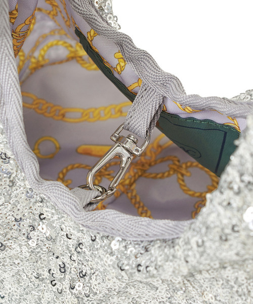 LeSportsac（レスポートサック）の「SM MARCHE BAG プラチナムプラネット（ショルダーバッグ・レディース・シルバー・FREE）」の9枚目の写真
