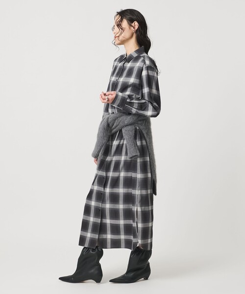 UNITED ARROWS（ユナイテッドアローズ）の「プリント シャツ ワンピース ‐ウォッシャブル‐（ワンピース・レディース・その他1/その他2・36/38）」の22枚目の写真