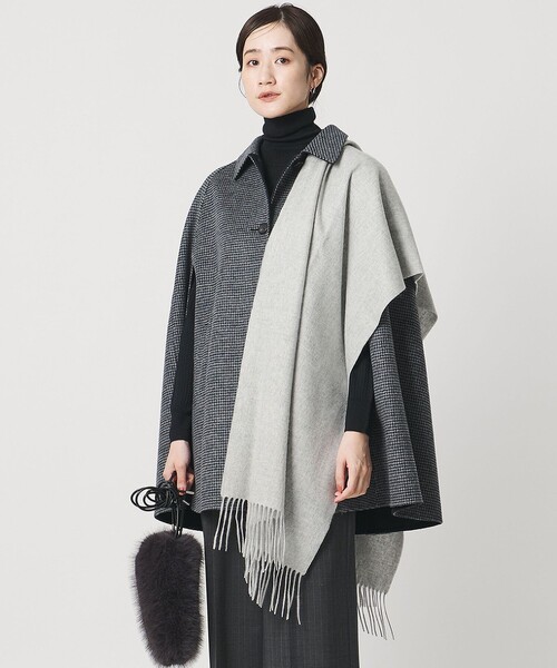 UNITED ARROWS(ユナイテッドアローズ)の「カシミヤ ソリッド ストール(ストール/ショール・レディース・オフホワイト/グレー系/ライトブルー/ブラック/ピンク/ベージュ・FREE)」の11枚目の写真