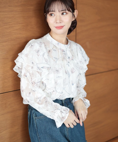 Ruwan yu(ルワンユー)の「フラワージャガードシフォンブラウス【大きいサイズ対応】(シャツ/ブラウス・レディース・ピンク・LL/L/4L/3L)」の4枚目の写真