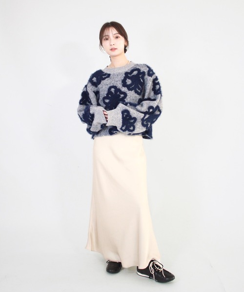 フラワージャガードニット / 長袖 クルーネック オーバーサイズ