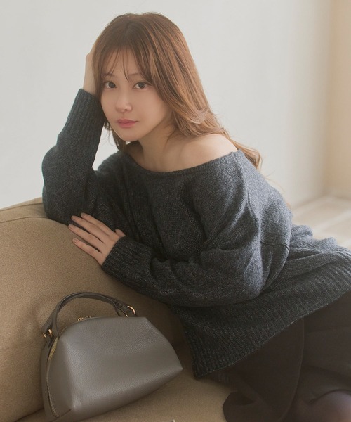 KOBE LETTUCE（コウベレタス）の「[ 小澤美里さんコラボ ]チョーカーリボンワンショルダーニットトップス（ニット/セーター・レディース・アイボリー系/チャコールグレー/ベージュ/ピンク・M）」の6枚目の写真