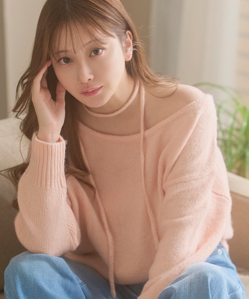 KOBE LETTUCE（コウベレタス）の「[ 小澤美里さんコラボ ]チョーカーリボンワンショルダーニットトップス（ニット/セーター・レディース・アイボリー系/チャコールグレー/ベージュ/ピンク・M）」の11枚目の写真