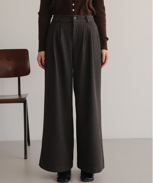 attiree(アティレー)の「微起毛ワイドパンツ(スラックス・レディース・ブラウン/チャコールグレー・MEDIUM/LARGE)」の10枚目の写真