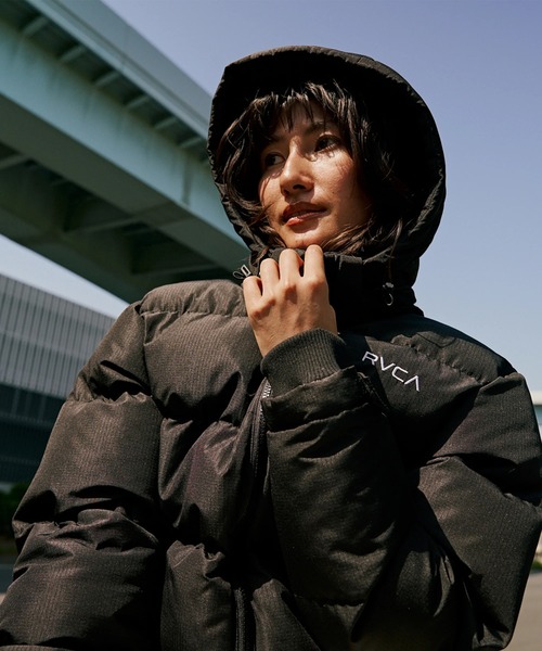 RVCA(ルーカ)の「RVCA レディース BALANCE PUFFER HD JACKET ジャケット 【2025年秋冬モデル】(ブルゾン・レディース・ブラック/サックスブルー/ホワイト系その他/オレンジ系その他・SMALL/MEDIUM/LARGE)」の13枚目の写真