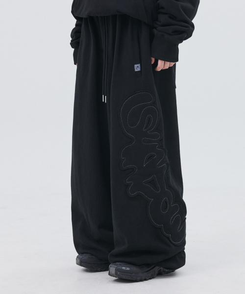 PIECEMAKER(ピースメーカー)の「TS LOGO APPLIQUE SWEAT PANTS (BLACK)(スウェットパンツ・レディース・その他・MEDIUM/LARGE)」の1枚目の写真