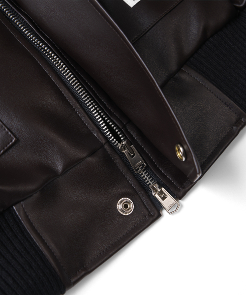 STIGMA(スティグマ)の「A-2 OVERSIZED CROP FAUX LEATHER JACKET(ライダースジャケット・メンズ・その他・MEDIUM/LARGE/X-LARGE)」の9枚目の写真
