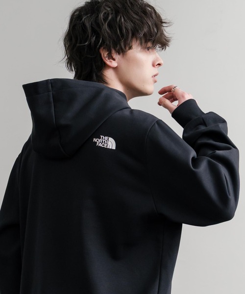 THE NORTH FACE（ザノースフェイス）の「THE NORTH FACE ザ・ノースフェイス FINE HOODIE/裏起毛ロゴワンポイントプルオーバーパーカー（パーカー・メンズ・ブラック/グレイッシュベージュ/グレー・XL/L/M）」の6枚目の写真