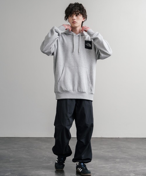 THE NORTH FACE（ザノースフェイス）の「THE NORTH FACE ザ・ノースフェイス FINE HOODIE/裏起毛ロゴワンポイントプルオーバーパーカー（パーカー・メンズ・ブラック/グレイッシュベージュ/グレー・XL/L/M）」の13枚目の写真