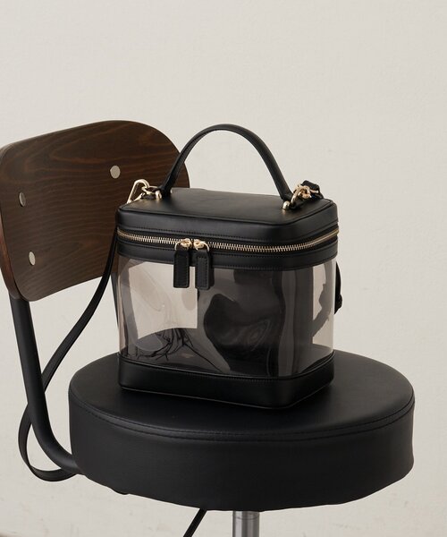 GALLARDAGALANTE（ガリャルダガランテ）の「【2.718】ビニールバニティ（ショルダーバッグ・レディース・ブラック/モカ・FREE）」の3枚目の写真