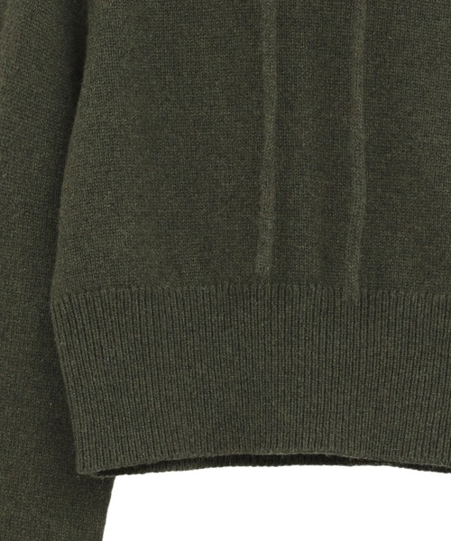 CLANE（クラネ）の「【CLANE/クラネ】SHORT KNIT HOODIE/ショートニットフーディ（ニット/セーター・レディース・アイボリー/カーキ・1）」の6枚目の写真