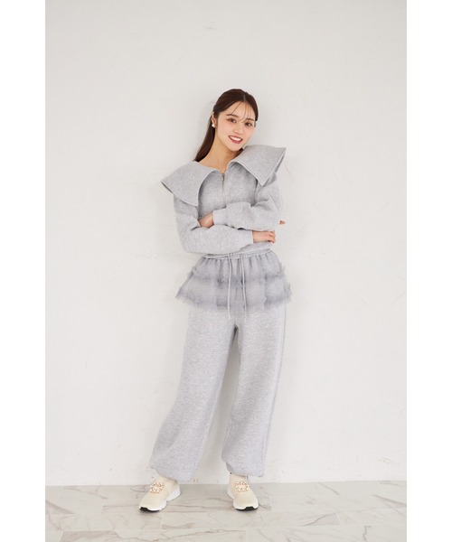 tocco closet(トッコ クローゼット)の「ビジューファスナー付きビックカラー裏起毛ブルゾン(パーカー・レディース・ブラック/ライトグレー・M)」の10枚目の写真