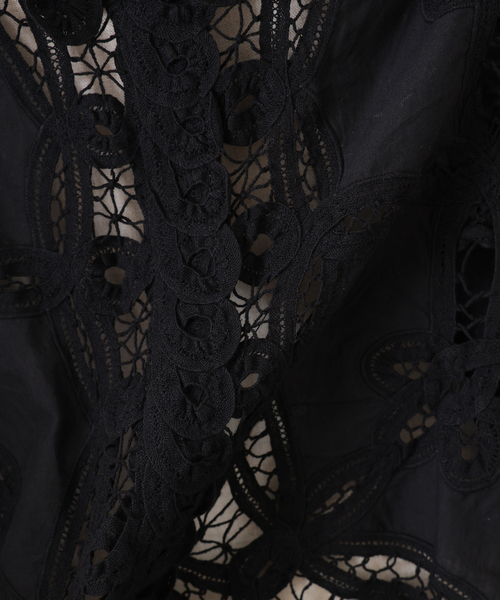 JOURNAL STANDARD LUXE（ジャーナルスタンダード　ラックス）の「バテンレース キャミブラウス（キャミソール・レディース・ブラック/ホワイト・FREE）」の18枚目の写真