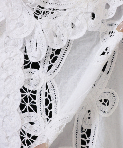 JOURNAL STANDARD LUXE（ジャーナルスタンダード　ラックス）の「バテンレース キャミブラウス（キャミソール・レディース・ブラック/ホワイト・FREE）」の20枚目の写真
