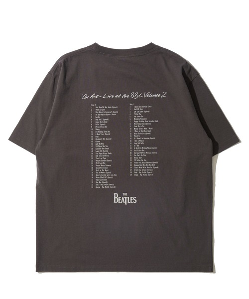 The Beatles(ザビートルズ)の「【THE BEATLES/ザ ビートルズ】レコードプリントクルーネックTシャツ/バックプリント(Tシャツ/カットソー・レディース・ホワイト/ブラウン/チャコールグレー・X-LARGE/MEDIUM/LARGE)」の14枚目の写真
