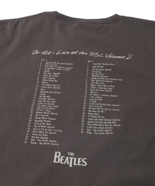 The Beatles(ザビートルズ)の「【THE BEATLES/ザ ビートルズ】レコードプリントクルーネックTシャツ/バックプリント(Tシャツ/カットソー・レディース・ホワイト/ブラウン/チャコールグレー・X-LARGE/MEDIUM/LARGE)」の8枚目の写真