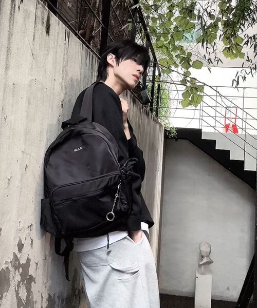 D.LAB(ディラップ)の「ペグバックパック - ブラック + オリングキーホルダープレゼント(バックパック/リュック・レディース・その他・FREE)」の6枚目の写真