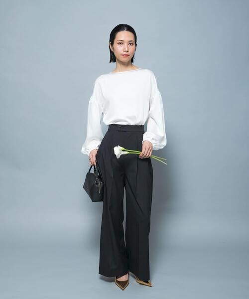 URBAN RESEARCH ROSSO WOMEN（アーバンリサーチ　ロッソ）の「防シワシャンブレーツイルタックパンツ（その他パンツ・レディース・ベージュ系その他/ブラック・36/38）」の4枚目の写真