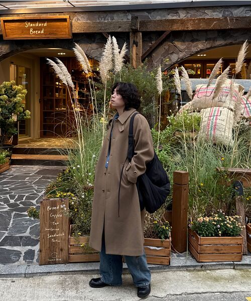 KIIMUIR（キミュア）の「[WOOL 80] ウールリッチ バルマカン ローブコート_サンド（チェスターコート・メンズ・サンドベージュ・MEDIUM/LARGE/X-LARGE）」の2枚目の写真